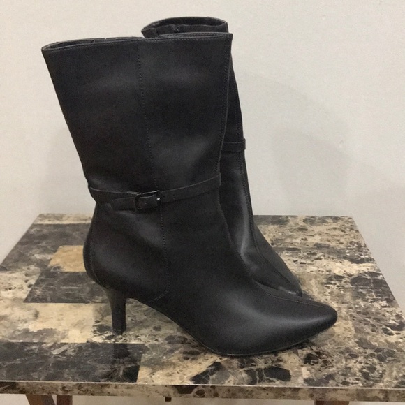 Boots - Picture 2 of 3